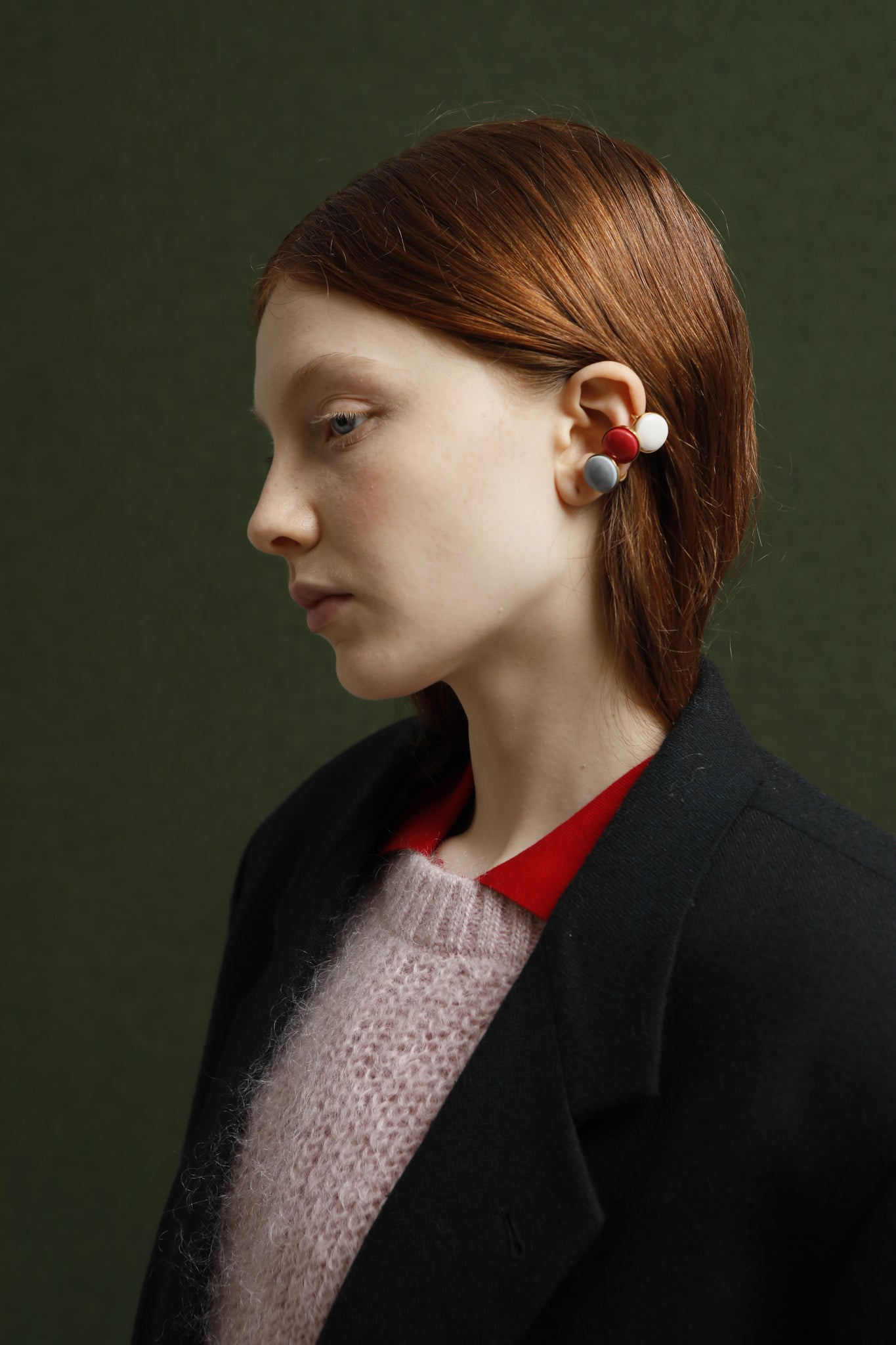 CIRCLE HELIX EARRING WT