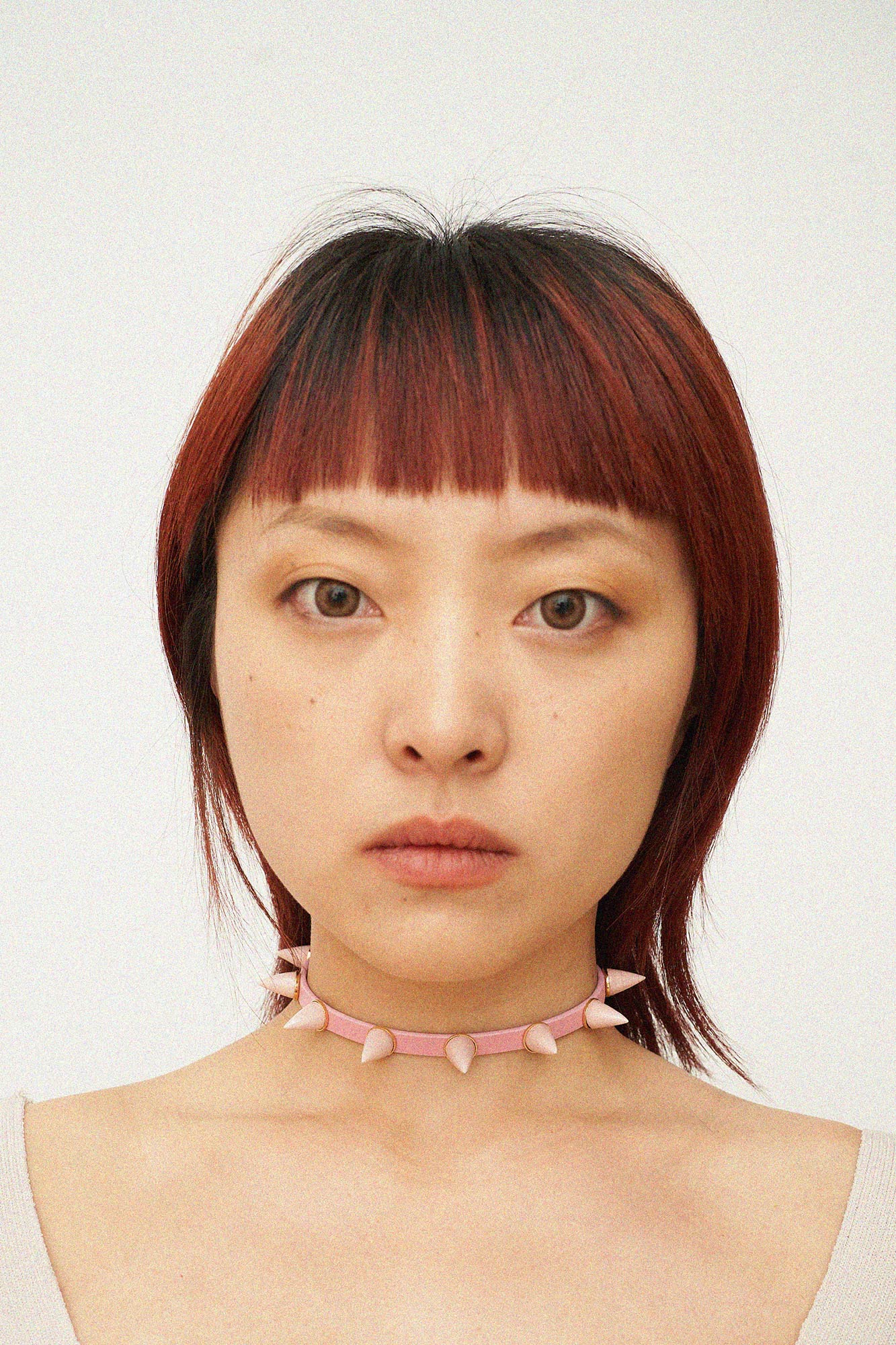 MINI SPIKE LEATHER CHOKER PINK