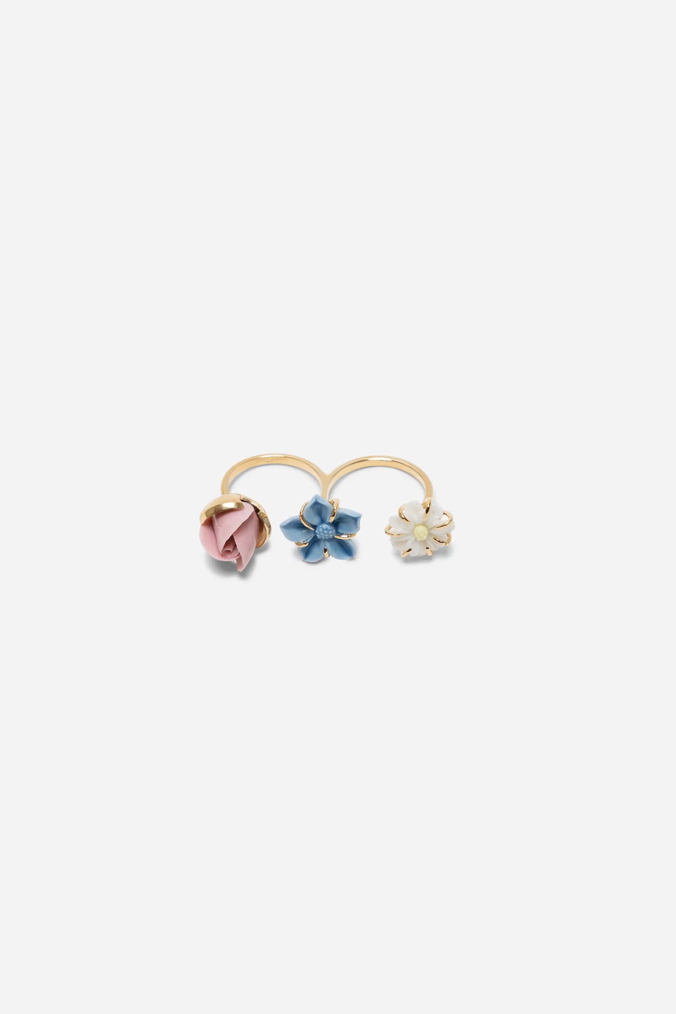 TRIO FLOWER RING